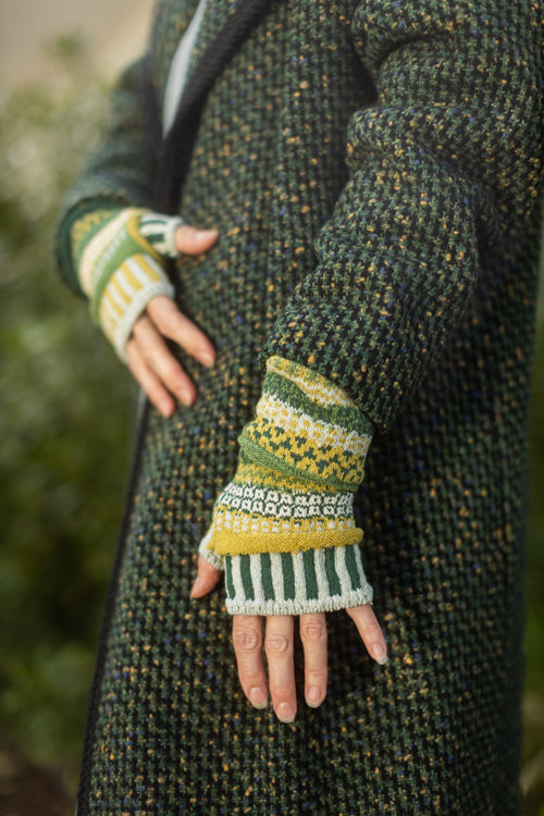 Fiddlehead Arm Warmer