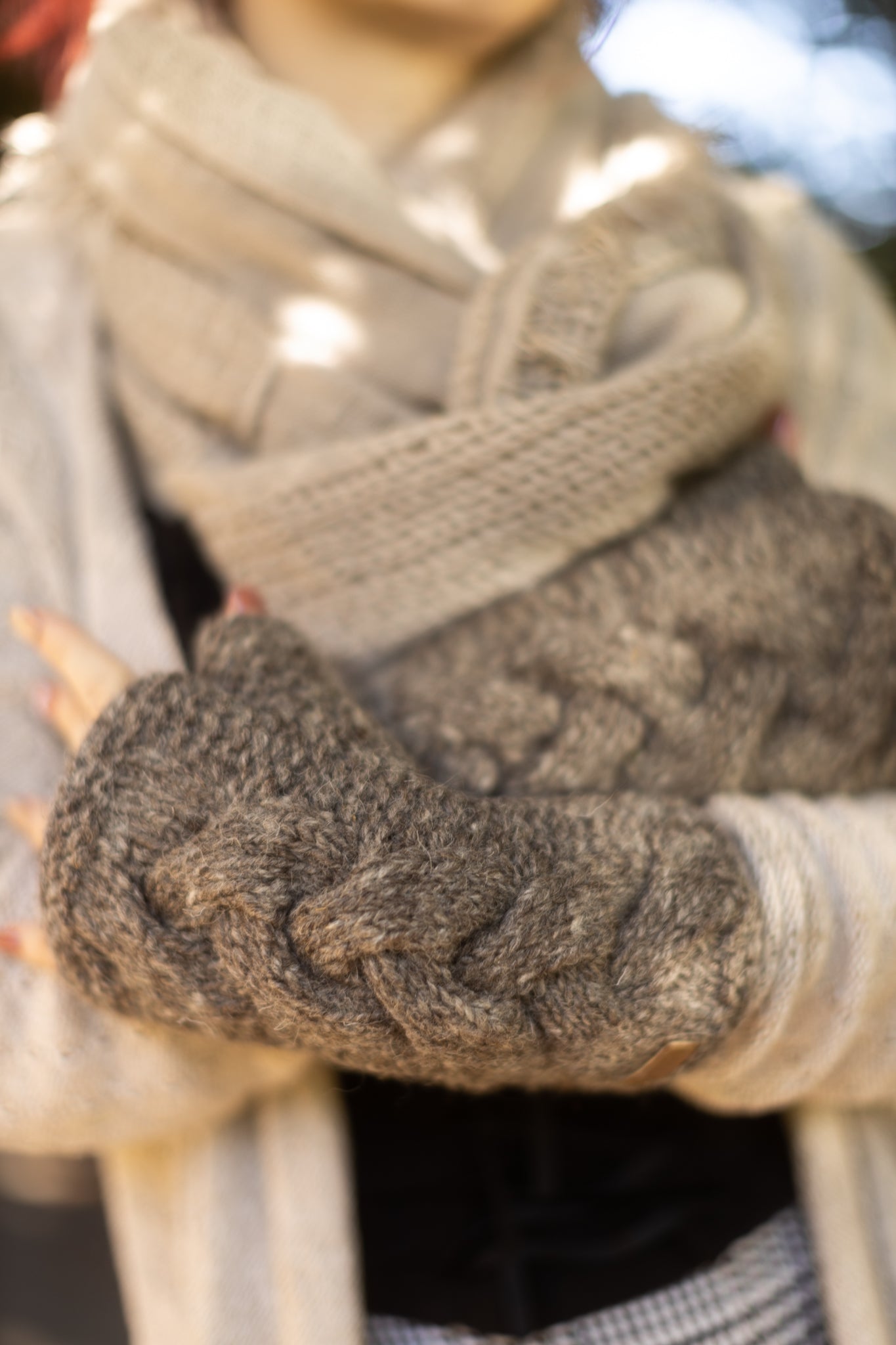 Rustic Cable Wool Arm Warmers