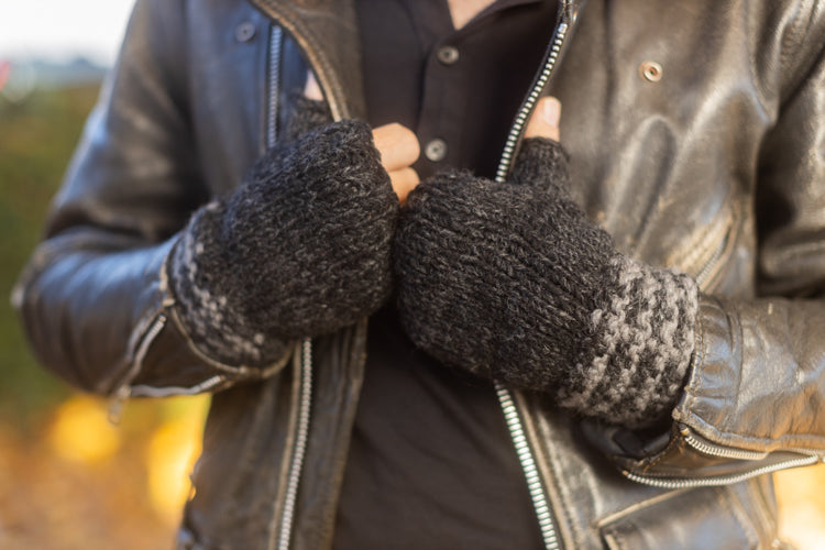 Melange Knitted Wool Arm Warmers - Black