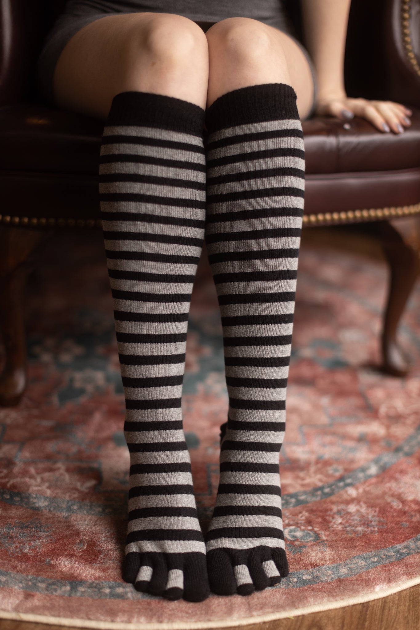 Striped Knee High Toe Socks - grey & Black