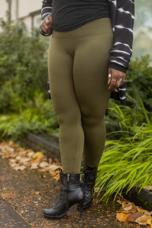 Plus Size High Waisted Fleece Lined Leggings - Army Green