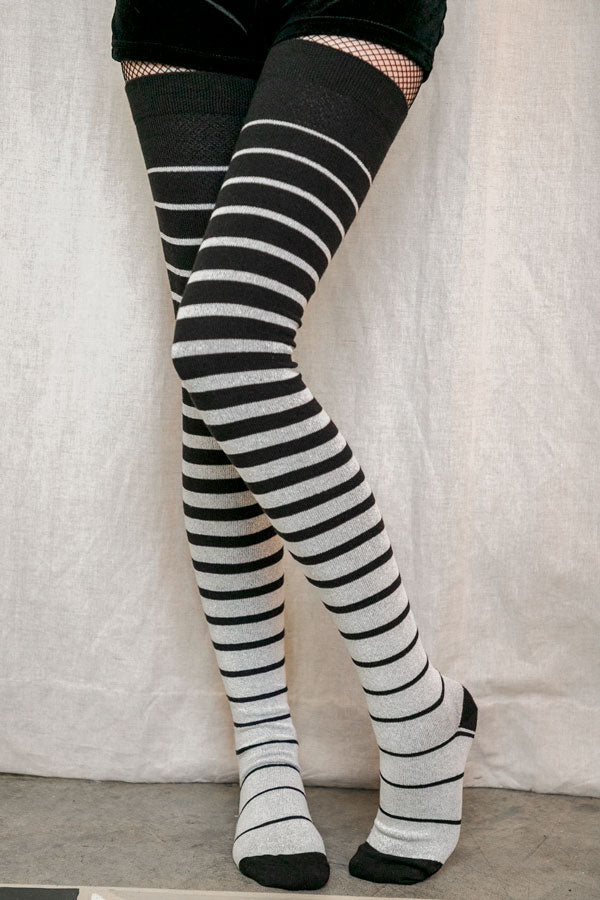 XL Foot Longer Gradient Striped Extraordinary Socks - Black/Sweet Cream