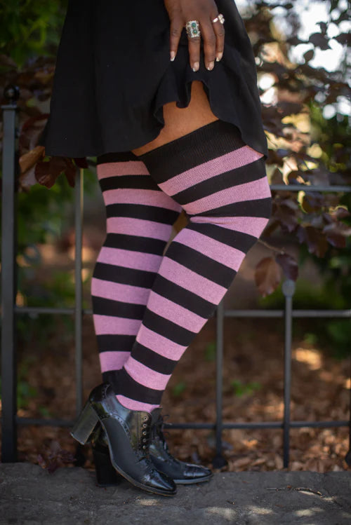 Black & White Vertical Stripe Thigh High Stockings – Luxury Divas