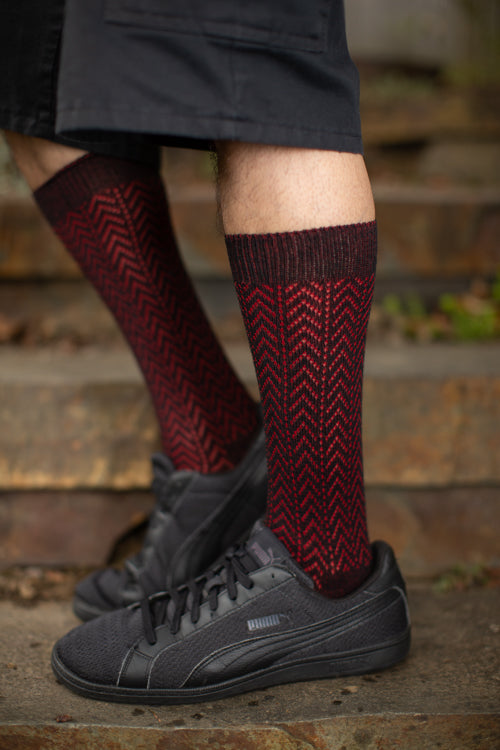 B Chevron Crew Socks - Black/Red