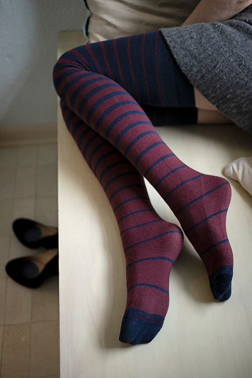 Extraordinarily Longer Gradient Stripes Tube Socks - Navy & Burgundy
