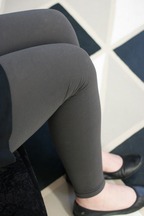 Women's Spandex Leggings Dark Grey – letsgetintophysical