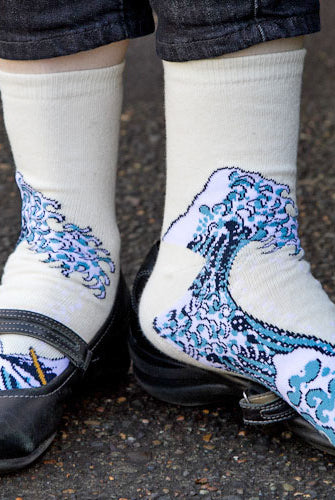Hokusai Tabi Socks – Sock Dreams