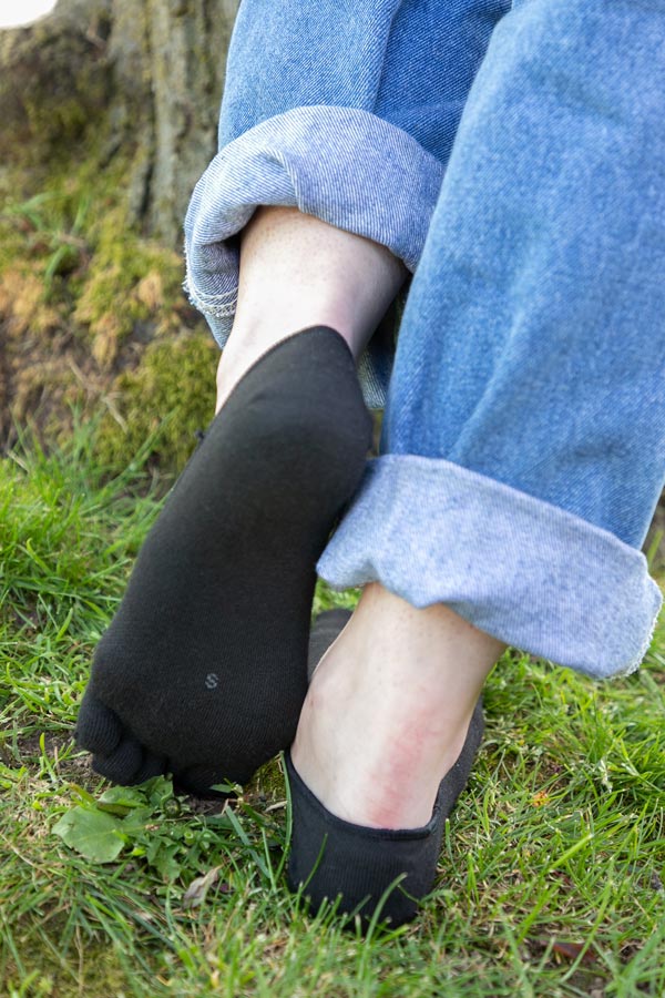 Lightweight Hidden Toe Socks - Black - Small