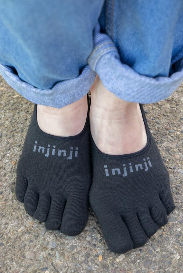 Lightweight Hidden Toe Socks - Black - Medium