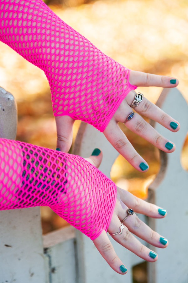Triangle Net Arm Warmers - Neon Pink