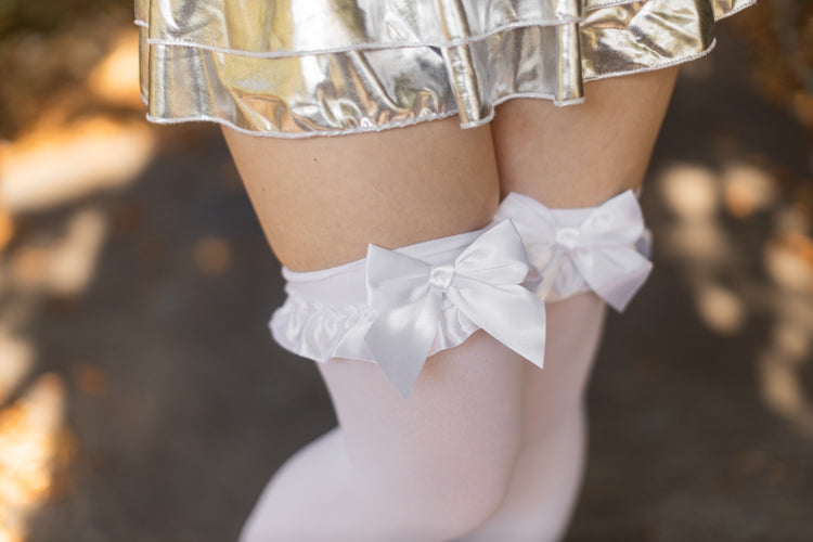 Leg Avenue - Opaque Thigh Highs with Satin Ruffle Trim and Bow - White - One Size