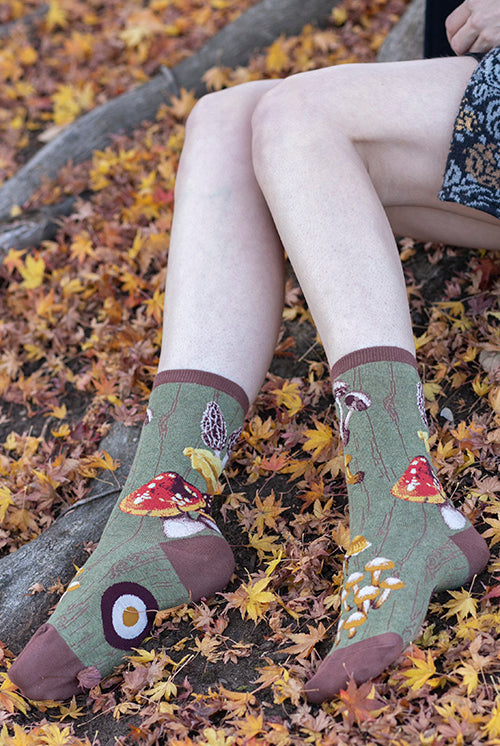 Laurel Burch Wildflowers Crew – Sock Dreams