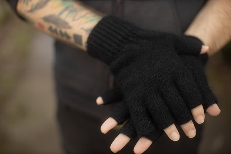 Orkney Angora Thermal Fingerless Gloves - Black - Medium