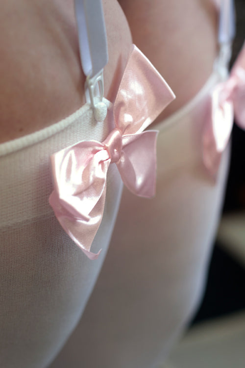 Opaque Bow Thigh High Stockings in White with Light Pink Bows - The  Sugarpuss Collection