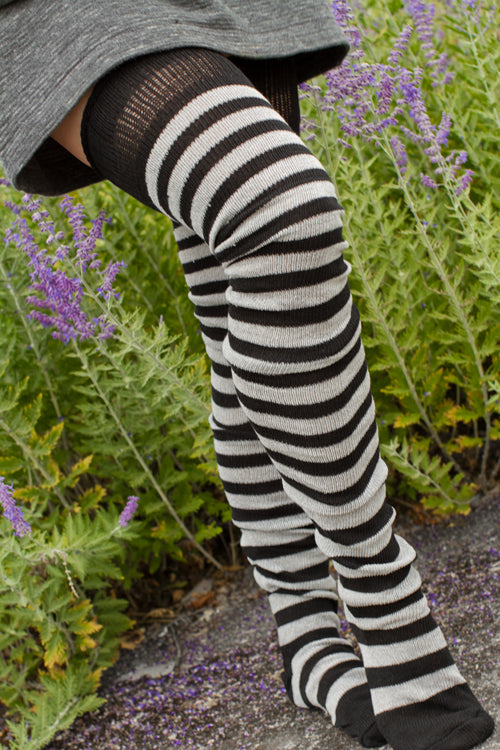 https://sockdreams.com/cdn/shop/products/super-stripes-longer-dream-socks-black-grey-os.jpg?v=1706901062&width=500