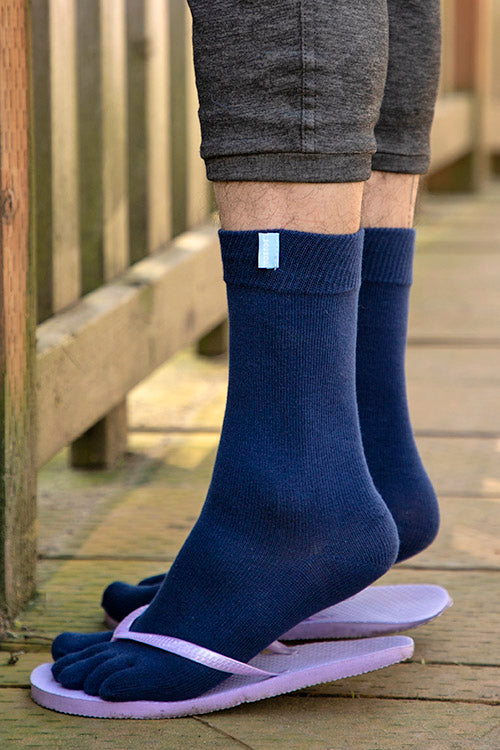 TOETOE Socks Sports - Ski Knee High (US 7-9.5, Black & Blue) : :  Clothing & Accessories